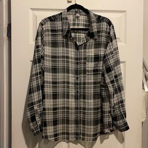 Plus Size Black & White Plaid Sheer Old Navy Shirt